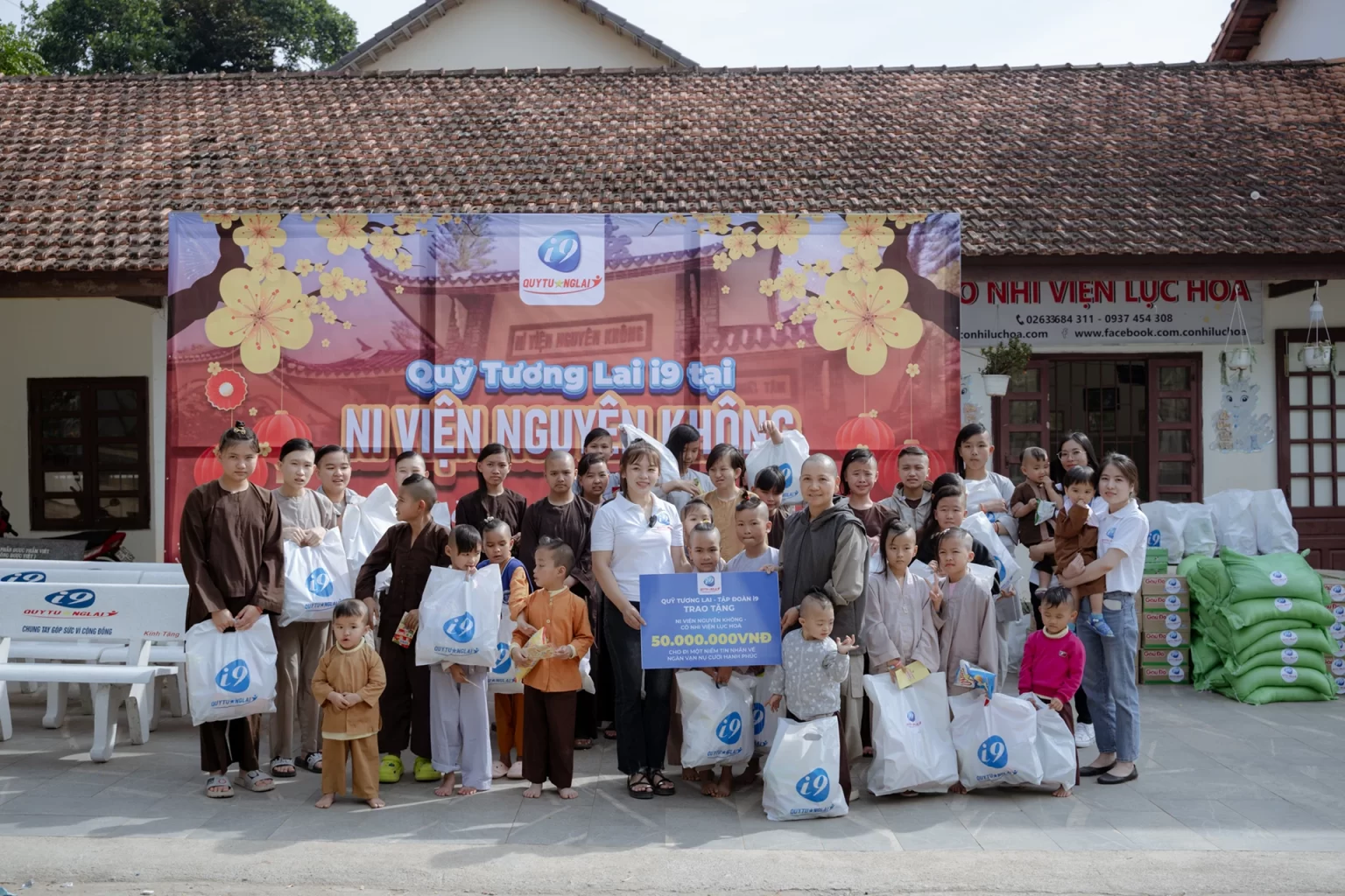 Hình ảnh banner trung tâm hỗ trợ khách hàng 999 Bet chuyên nghiệp