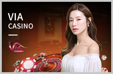 Sòng bạc trực tuyến Sinbet với hình ảnh người chia bài xinh đẹp và bàn Baccarat